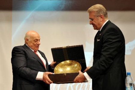 Rauf Denktaş, Cumhurbaşkanlığı Seçiminde Aday Olmayacak