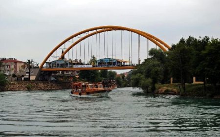 'rauf Denktaş Asma Köprüsü''nün Adı Cumhuriyet Olarak Değiştirildi