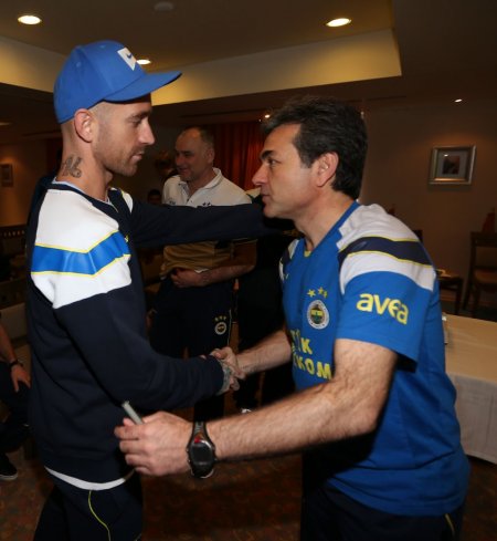 Raul Meireles'e sürpriz doğum günü yapıldı