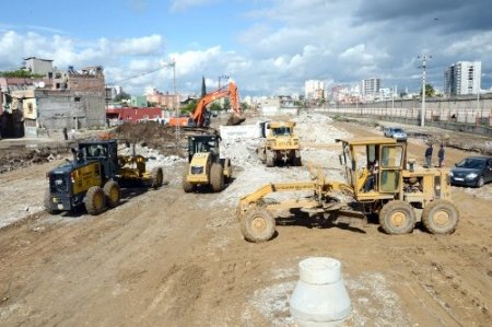 Ray Sokak’ta bulvar açma çalışmaları sürüyor