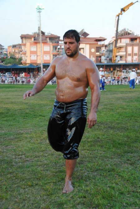 Recep Kara, Kırkpınar'ın rövanşını Manavgat'ta Ali Gürbüz'ü yenerek aldı