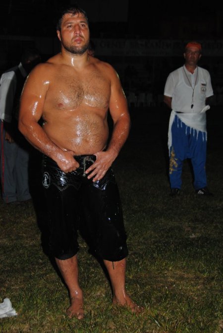 Recep Kara, Kırkpınar'ın rövanşını Manavgat'ta Ali Gürbüz'ü yenerek aldı