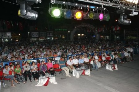 Reha Yeprem Osmaniye'de Ramazan Etkinliklerinde Sahne Aldı