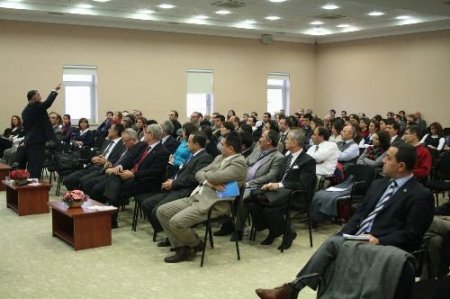 Rehber Öğretmen Ve Okul Yöneticilerine Liderlik Semineri