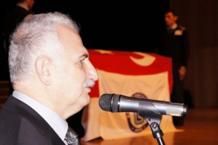 Rektör Budak için Atatürk Üniversitesi'nde tören düzenlendi