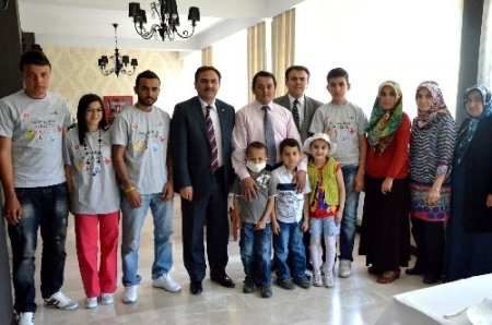 Rektör Coşkun, lösemili çocukları ağırladı