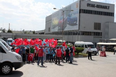 Renault işçileri toplu sözleşme için yürüdü