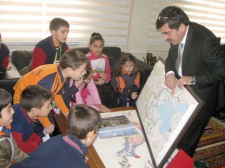 Reşat Kazancı İlköğretim Okulu Öğrencileri Vali Yılmaz’ı Ziyaret Etti