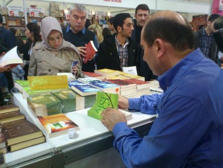 Reşit Haylamaz, TÜYAP’ta okurlarıyla buluştu