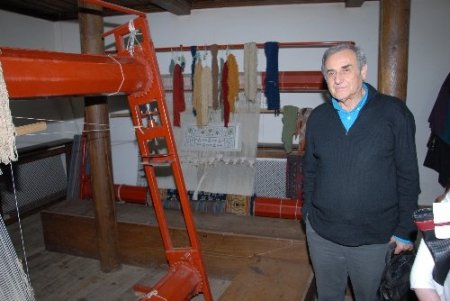 Ressam Erbil memleketi Uşak'ı ziyaret etti