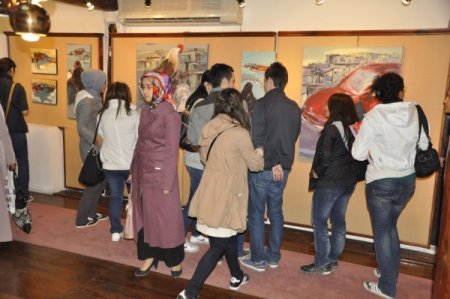 Ressam Ferahoğlu'nun resim sergisi açıldı