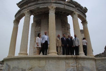 Restorasyonu tamamlanan Tüke Tapınağı törenle ziyarete açıldı