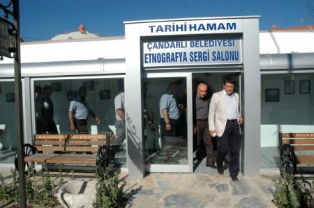 Restore edilen tarihî hamam, etnografya sergi salonu olarak açıldı
