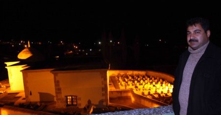 Restore Edilen Ve Işıklandırılan Şeyh Alaeddin Semerkandi Türbesi İlgi Görüyor