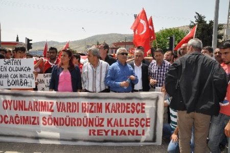 Reyhanlı'da izinsiz yürüyüşe polis müdahale etti