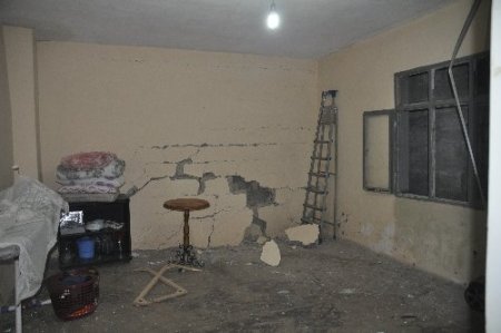 Reyhanlı'da yaralar sarılıyor