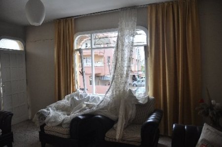 Reyhanlı'da yaralar sarılıyor