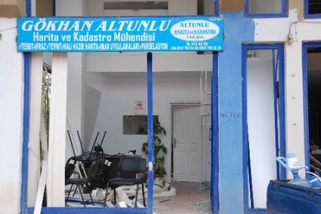 Reyhanlı'ya havadan ve karadan askeri birlikler sevk ediliyor