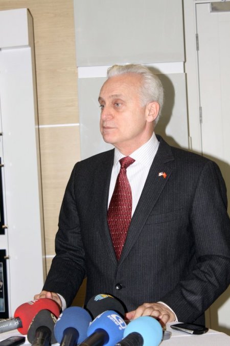 Ricciardone: Türkiye ile nükleer silahlanmayı önlemek için yakın temasımız var