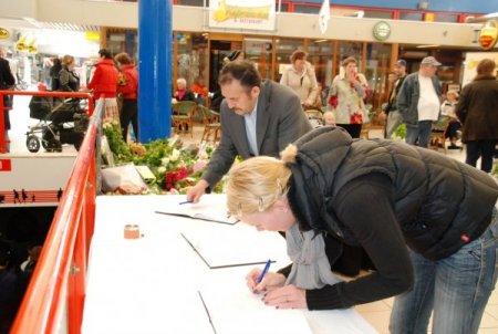 Ridderhof Alişveriş Merkezi Saldırıdan İki Gün Sonra Tekrar Açıldı