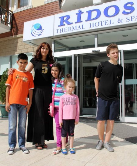 Rize, Azeri ve Gürcü tatilcilerin akınına uğradı