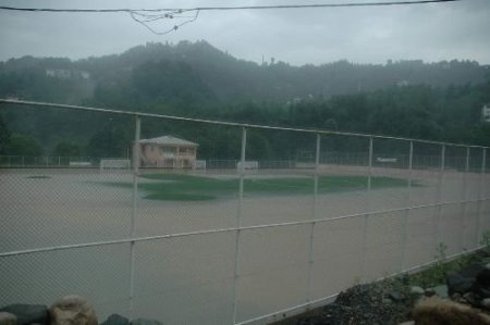 Rize'de Etkili Yağışlar Karayolu Ulaşımını Engelledi
