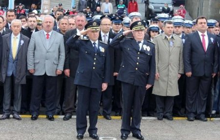 Rize’de polis ve halk birlikte yürüdü