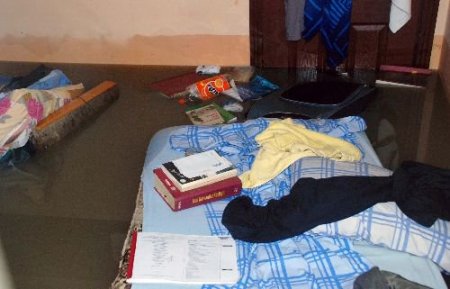 Rize'de Şiddetli Yağışlar Sonucu Evleri Su Bastı