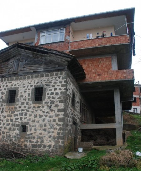 Rize'den ilginç bir yapı daha