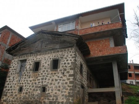 Rize'den ilginç bir yapı daha
