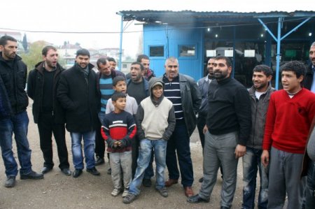 Romanlar tez çalışmasındaki dini soruları rencide edici buldu