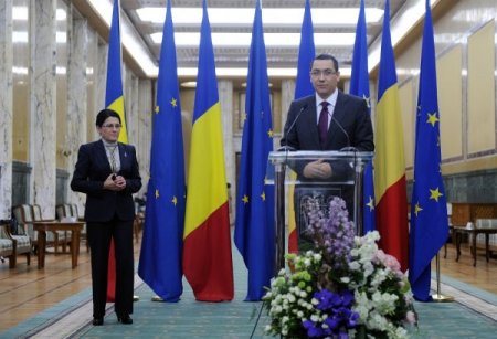 Romanya eğitim bakanından Türk okulu eğitimcilerine alkış