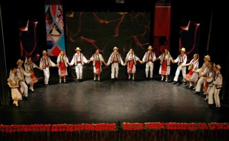 Romanya’dan Eskişehir’e halk oyunları köprüsü