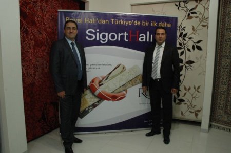 Royal, Ebruyu Halıyla Buluşturdu