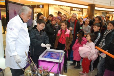 Royal Halı’nın Desenlerinde ‘ebru’ Aşkı