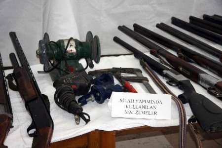 Ruhsatsız Silah Şebekesinin Lideri, Emekli Ruhsat Şube Müdürüymüş (2)