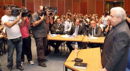 Rum Siyasiler, Ekim Sonundaki "Üçlü Zirveyi" Erteleme Peşinde