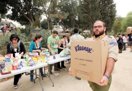 Rumlar, 1 kilo kuru fasulyeye müzik ziyafeti çekti