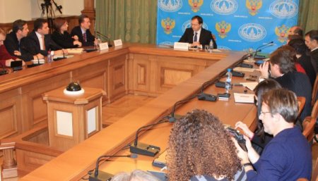 Rus Bakan: Türkiye’nin turizm çalışmalarına gıpta ediyoruz