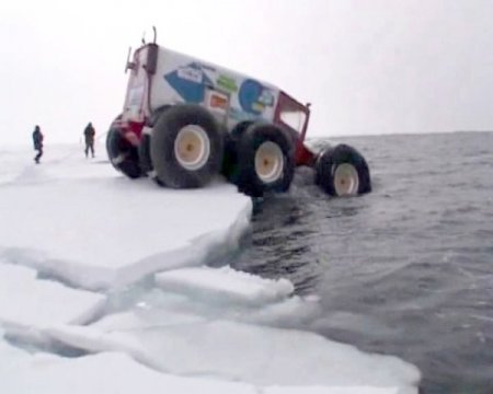 Rus Bilim Adamları Kutuplara Keşfe Çıkıyor