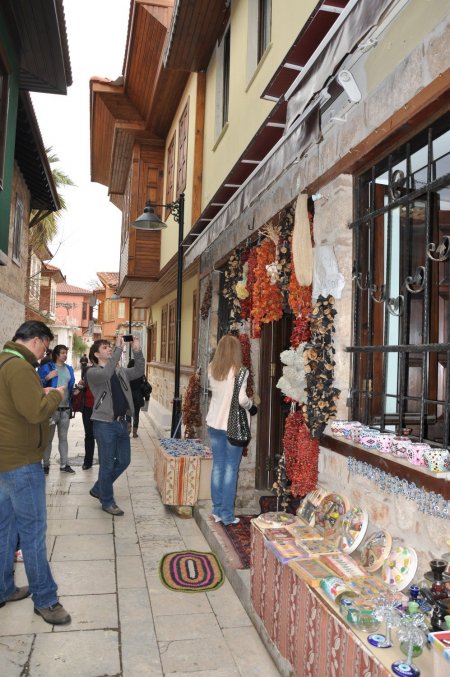 Rus heyet, Antalya'nın kongre imkanlarını araştırıyor