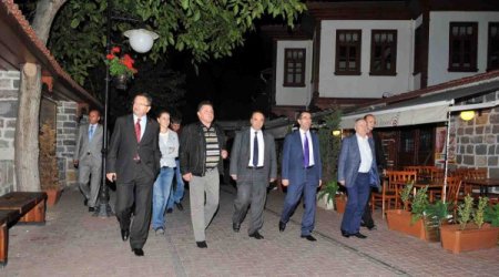 Rus heyet, Hamamönü'nü gezdi