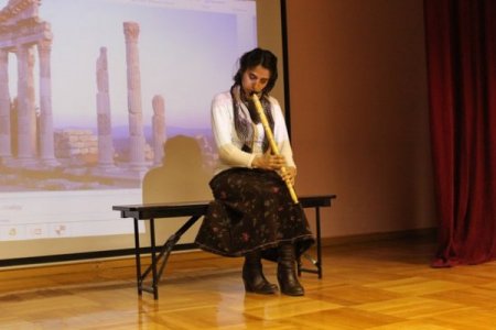 Rus-Türk Kültür Merkezi kimsesiz çocukları sevindirdi