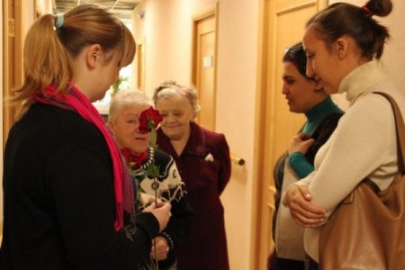 Rus-Türk Kültür Merkezinden yaşlılara konser