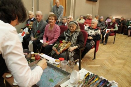 Rus-Türk Kültür Merkezinden yaşlılara konser