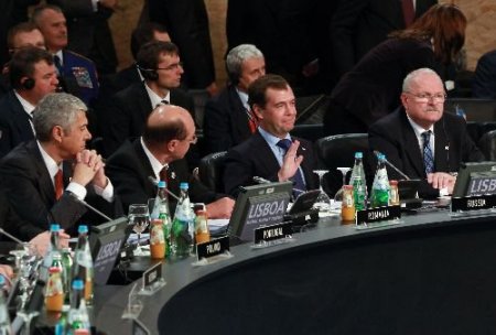 Rusya, Nato'nun Füze Kalkan Davetini Kabul Etti