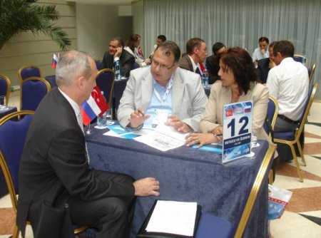 Rusya, Türk Otomotiv Endüstrisini Bekliyor