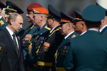 Rusya Zafer Bayramı’nı kutluyor, nükleer füzeler Kızıl Meydan’da