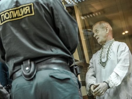 Rusya’da Albaya darbe hazırlığından 13 yıl hapis cezası