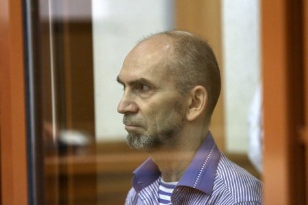 Rusya’da darbe planlayan emekli iki komutana 4,5 yıl hapis